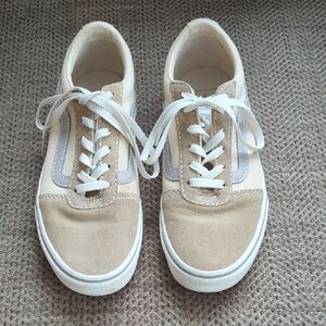 Vans Ward Lo Sneakers, Women's 9